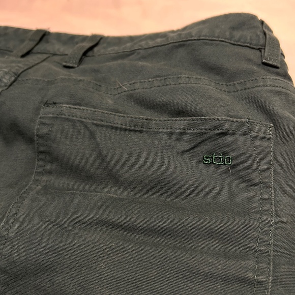 Stio Pants Men’s 32R Green Rivet Canvas Durable Hiking Outdoors Gusset Workwear - Picture 8 of 13